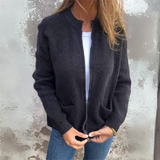 Leona – Women's knitted vest with classic cut