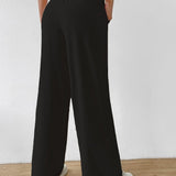 Lot – Simple women's pants with an elastic waistband for everyday wear